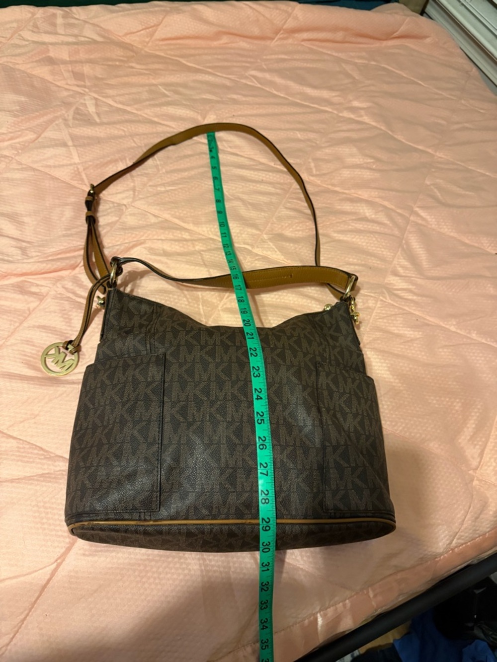 Michael Kors Anita Convertible Shoulder Bag. - Picture 7 of 15